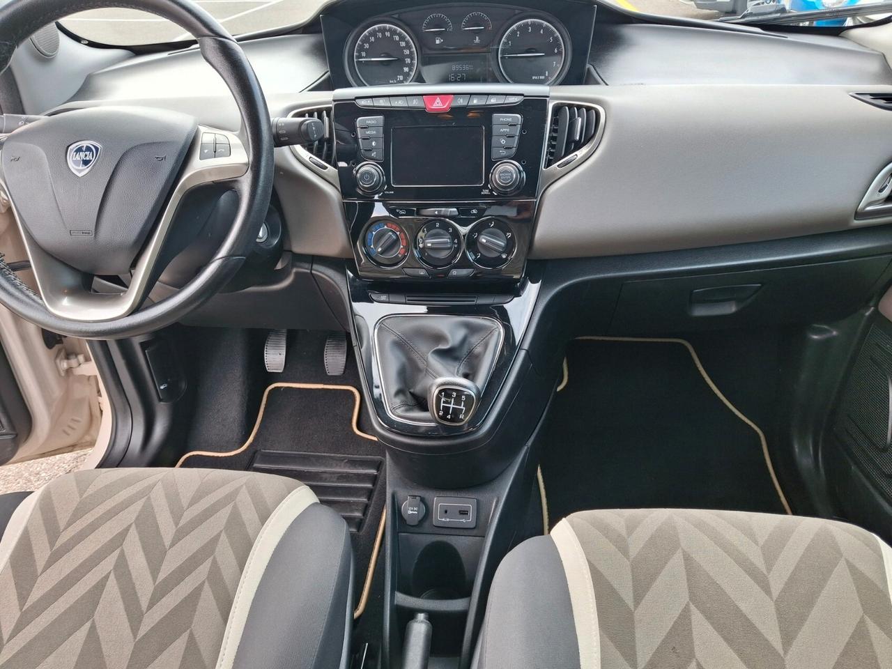 Lancia Ypsilon 1.2 69 CV 5 porte GPL Ecochic Gold