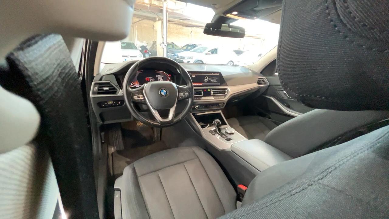 bmw 318d Sport 150cv auto