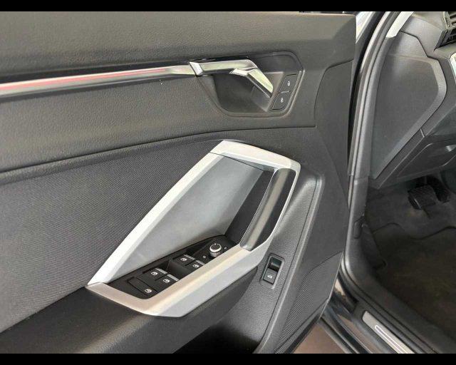 AUDI Q3 SPB 35 TDI S tronic S line edition