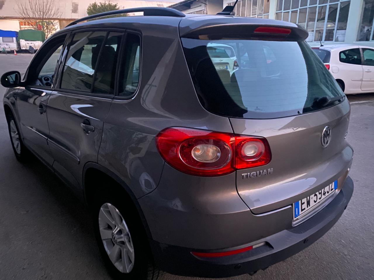 Volkswagen Tiguan 2.0 TDI 170 CV DPF Sport & Style (18°)