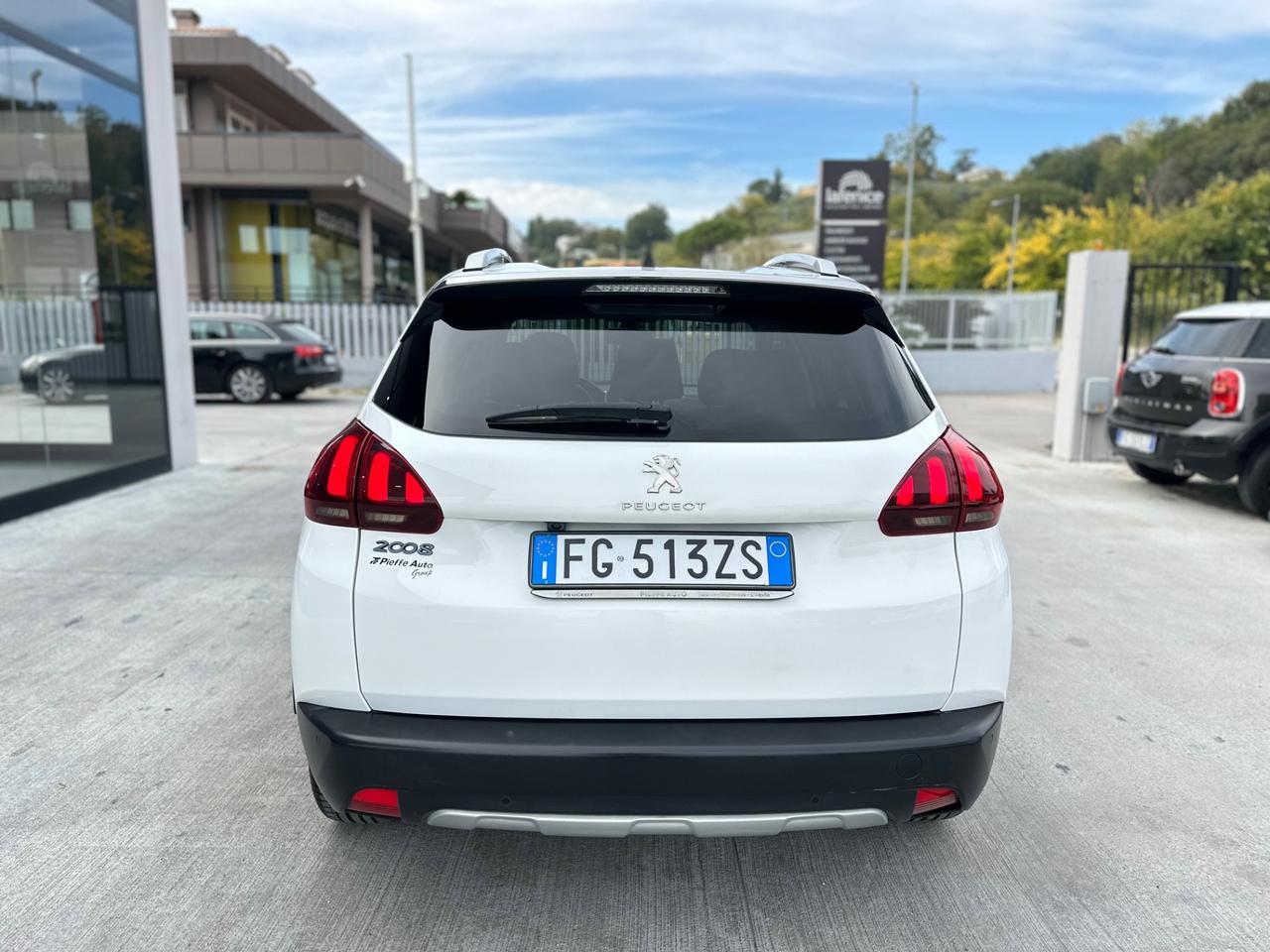 Peugeot 2008 BlueHDi 100 GT Line