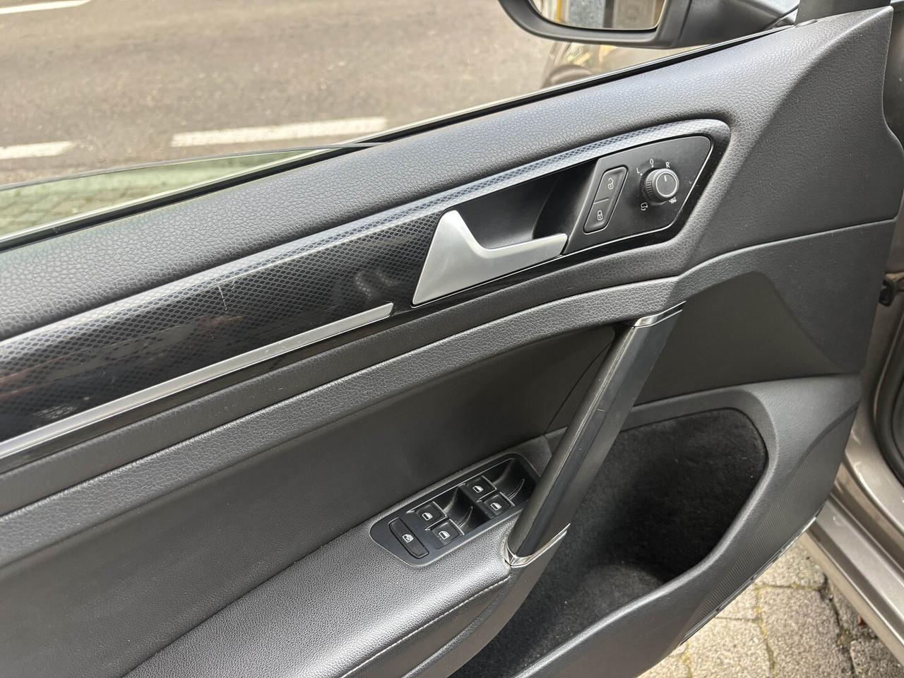 VW GOLF VARIANT 1.6 TD DSG HIGHLINE