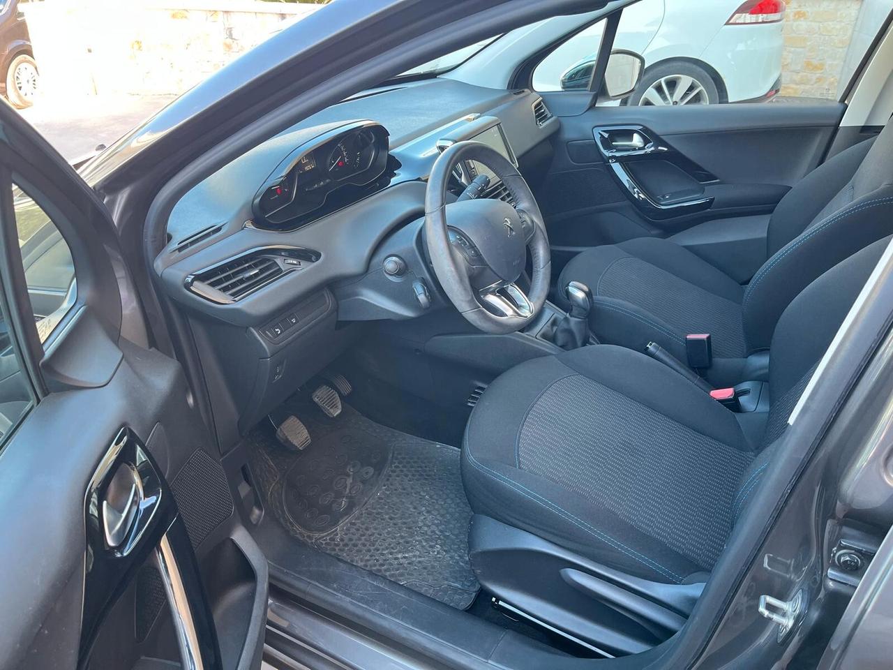 Peugeot 208 PureTech 83 S&S 5 porte Signature