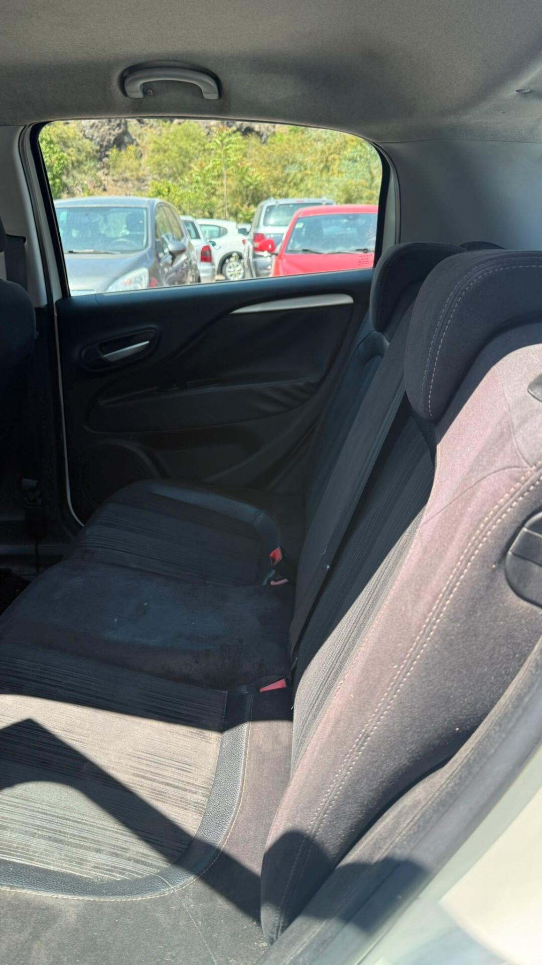Fiat Punto Evo 1.6 Mjt 5 porte Sport