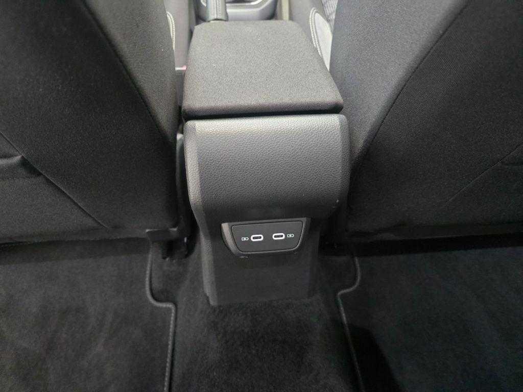 Volkswagen Taigo 1.0 TSI 115 CV R-Line + Tetto