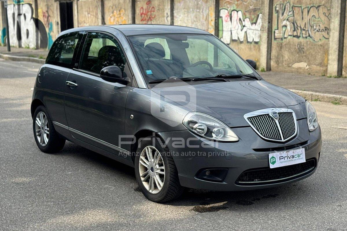 LANCIA Ypsilon 1.2 69 CV Unyca