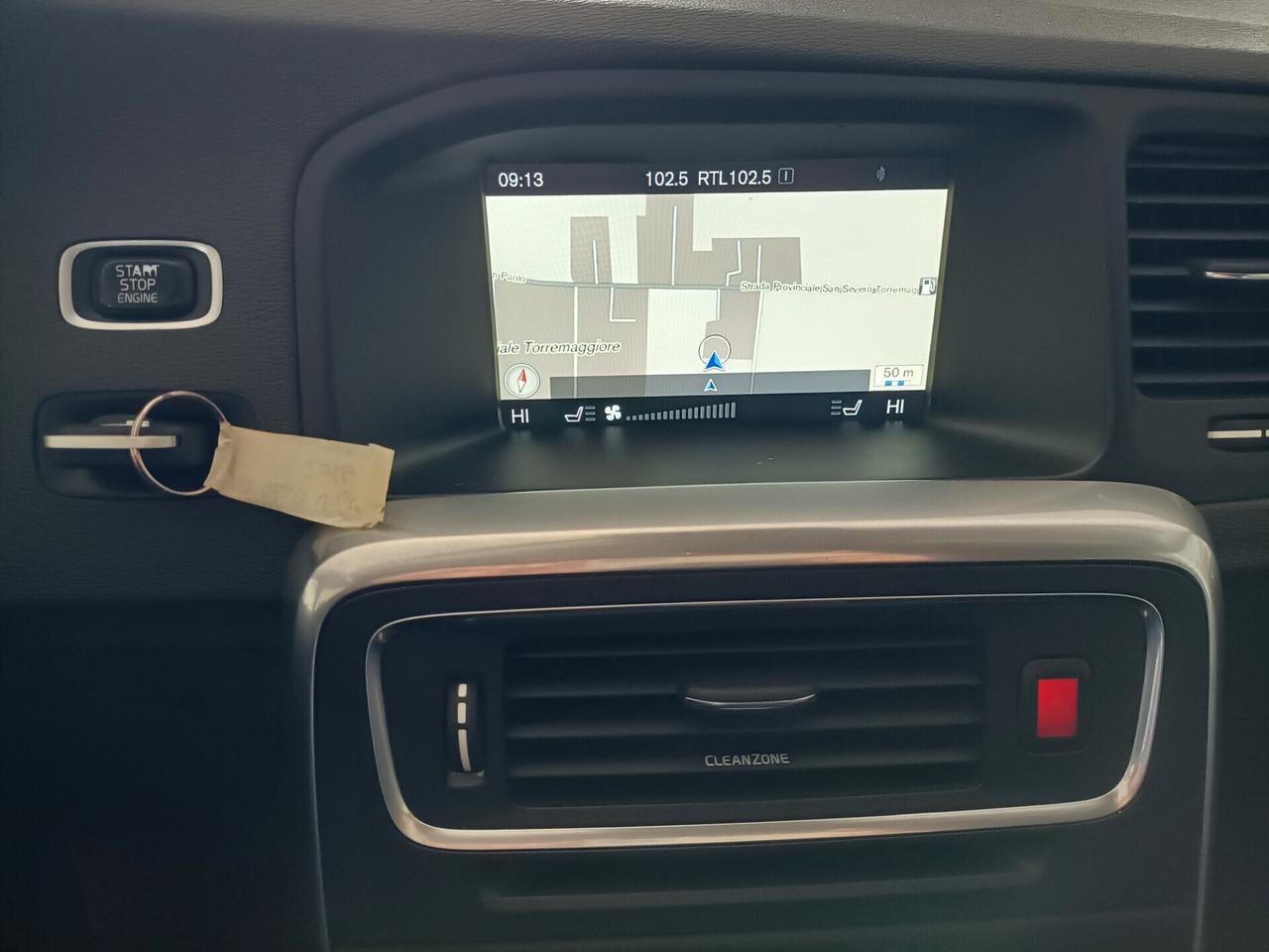 Volvo V60 2.0 D3 150 CV Geartronic R-design - 06/2016