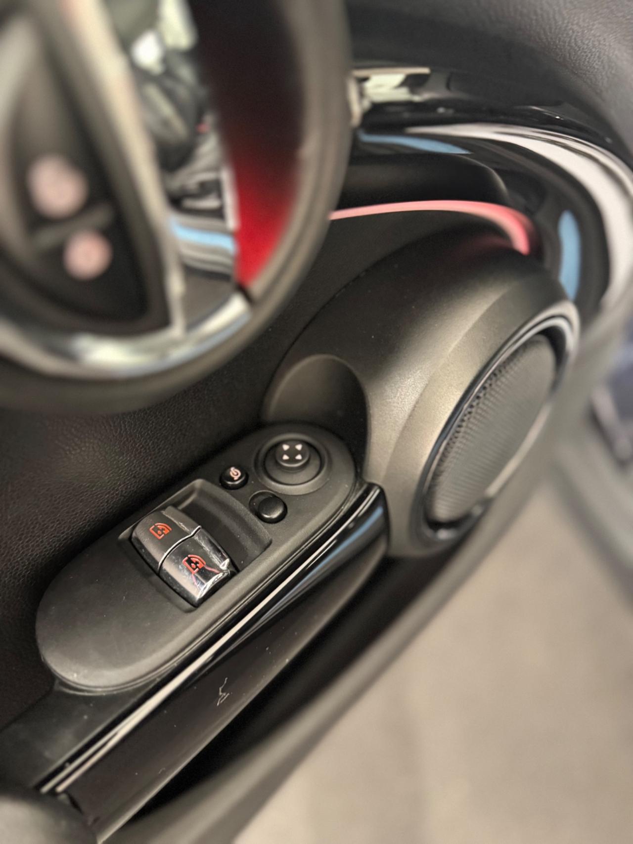 Mini Full Electric Cooper SE Yours PROMO OMAGGIO BLACK FRIDAY FINO AL 29 NOVEMBRE