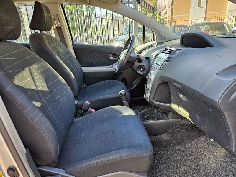 Toyota Yaris Yaris 5p 1.3 Sol