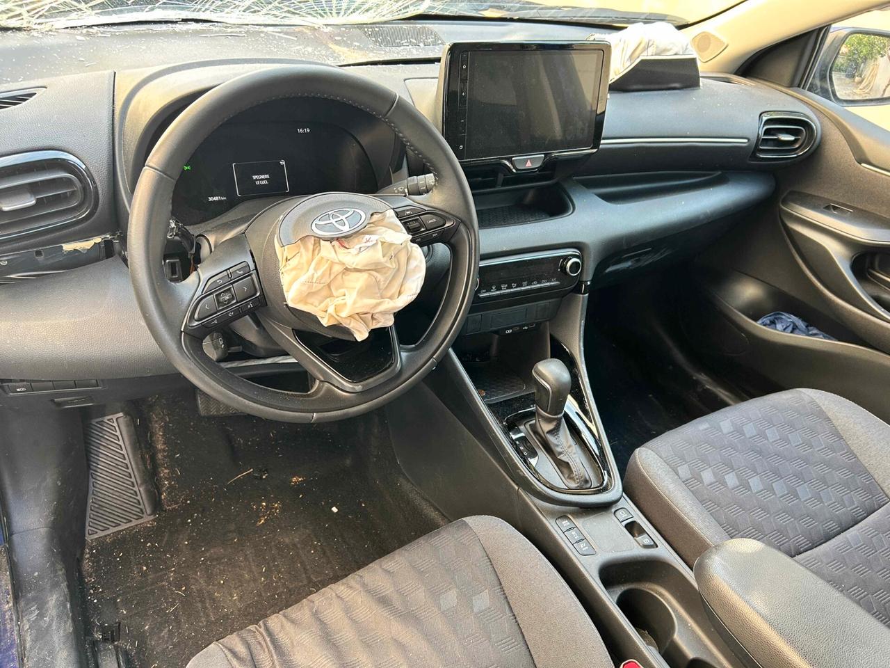 Toyota Yaris 1.5 Hybrid 92CV - 2025 Incidentata