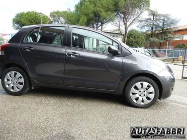 TOYOTA - Yaris - 1.3 5p.CLIMA 4 CIL. CD HI FI