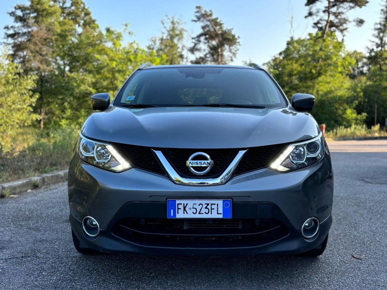 Nissan Qashqai 1.6 dCi 2WD *TETTO*NAVI*AUTO*360CAM