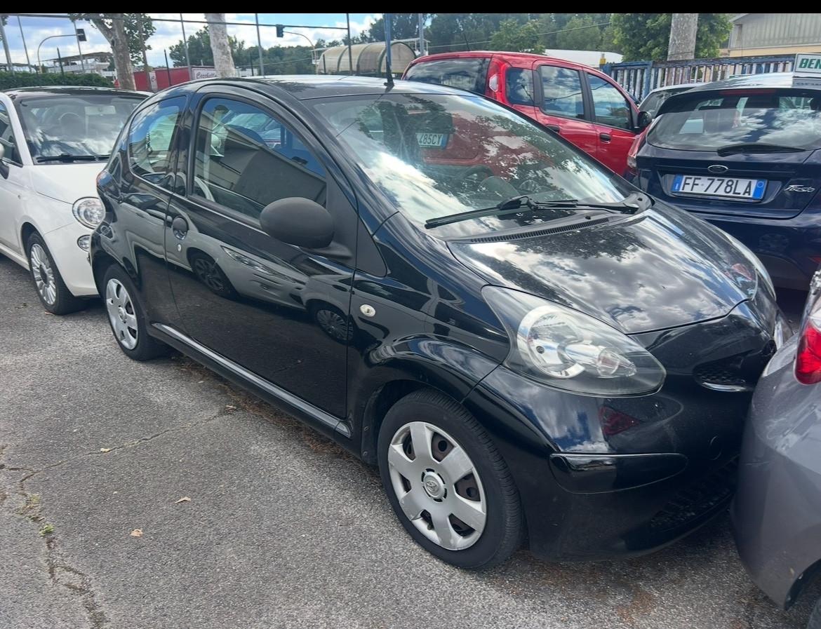 Toyota Aygo 1.0 12V VVT-i 5 porte Now
