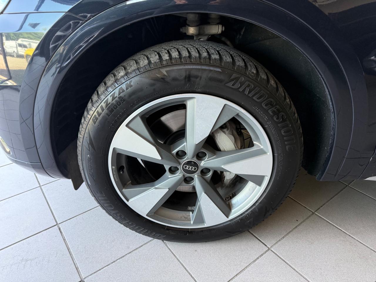 Audi Q5 50 TFSI e quattro S tronic Business Design