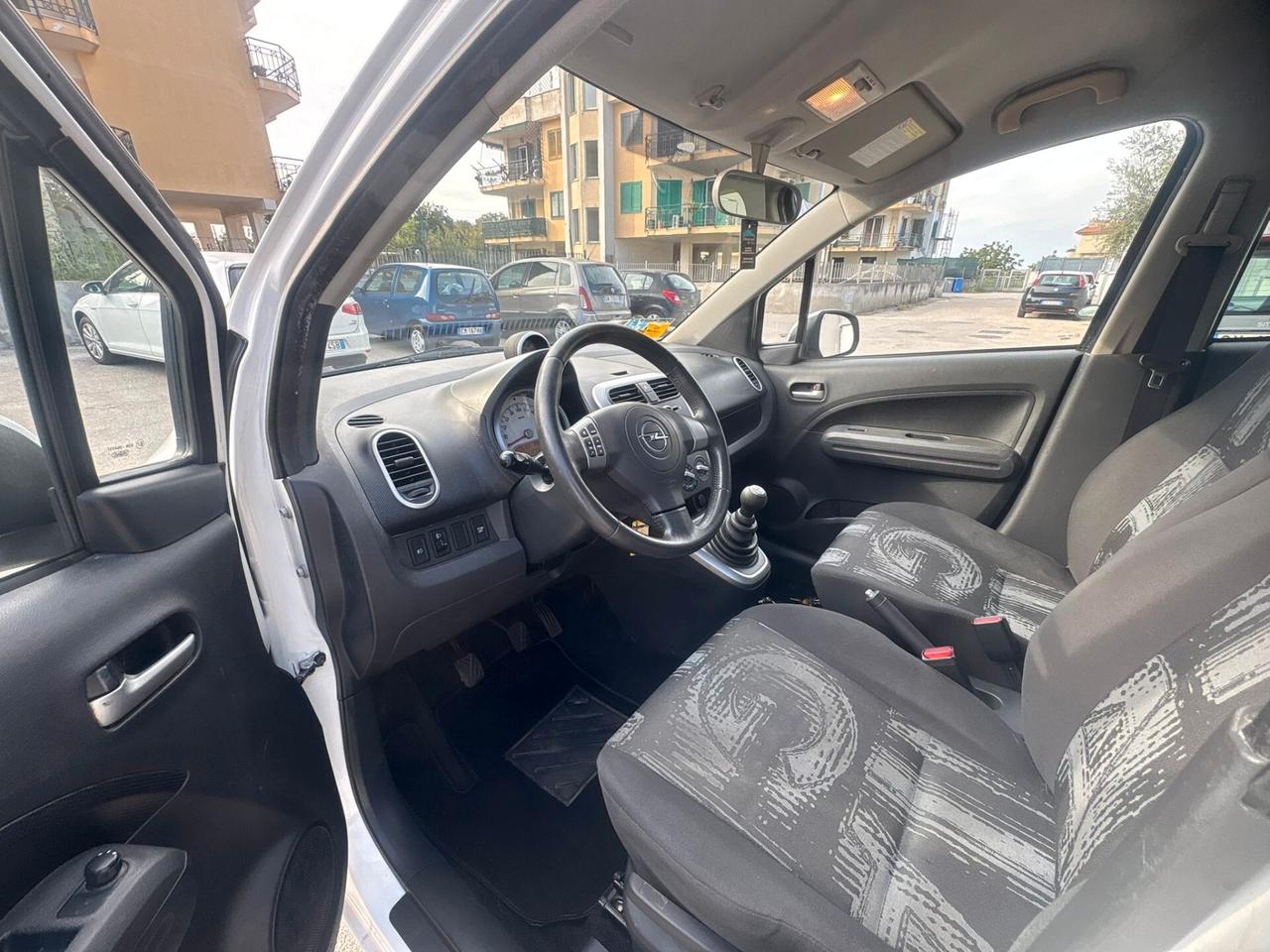 Opel Agila 1.2 16V 94CV Enjoy