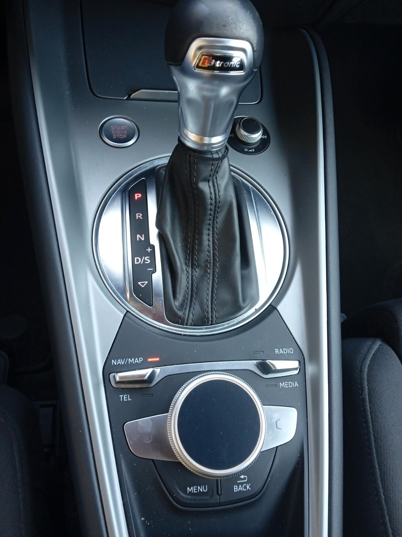Audi TT DESIGN DSG LED NAVY SENS PARK CRUISE CONTROL SEDILI RISCALDATI PRONTA CONSEGNA