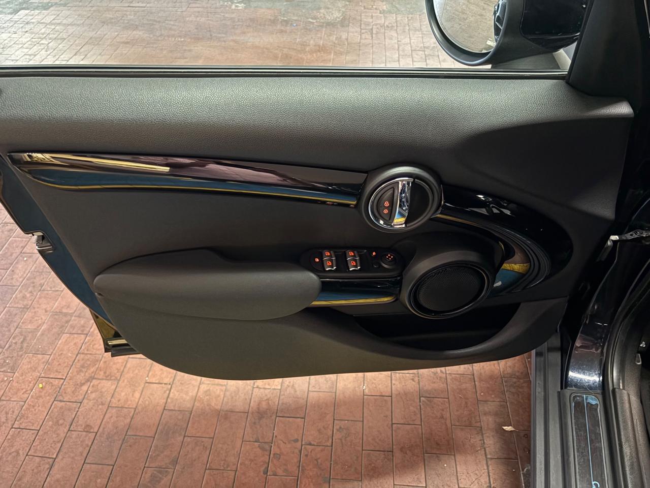 Mini 1.5 Cooper Camden Edition