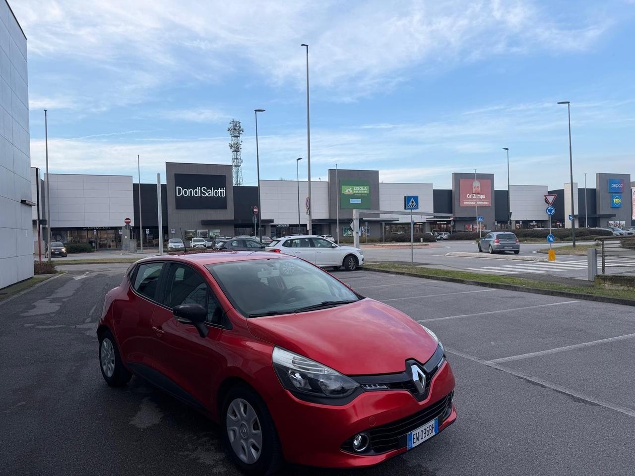 Renault Clio 1.2 75CV 5 porte Costume National