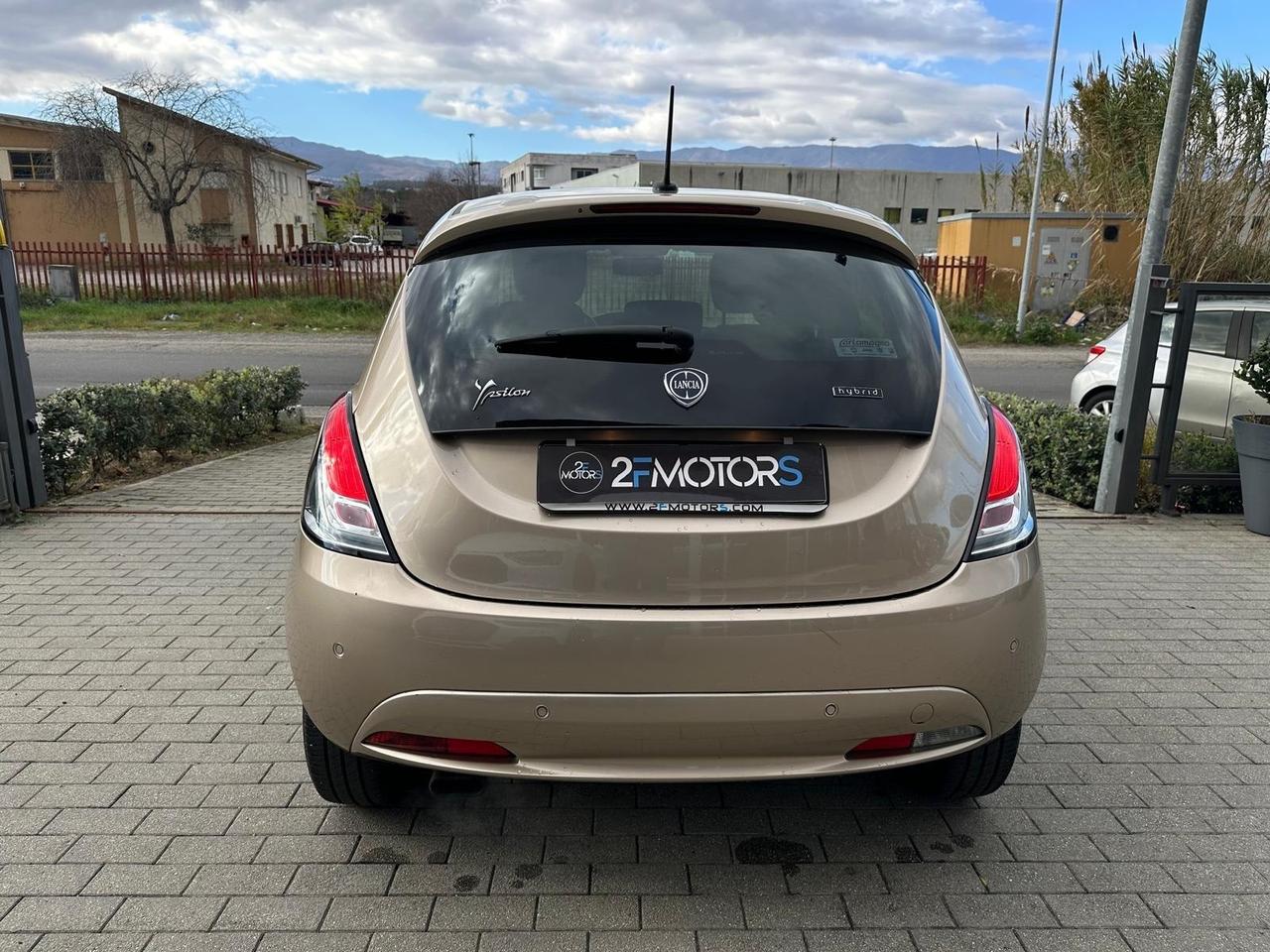 Lancia Ypsilon 1.0 firefly hybrid Maryne s&s 70cv