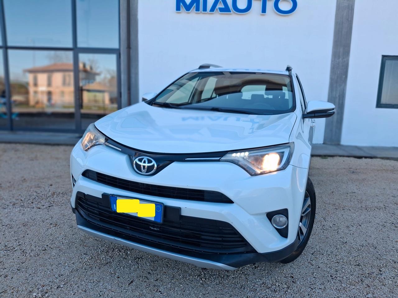 Toyota RAV 4 RAV4 2.0 D-4D 2WD Style