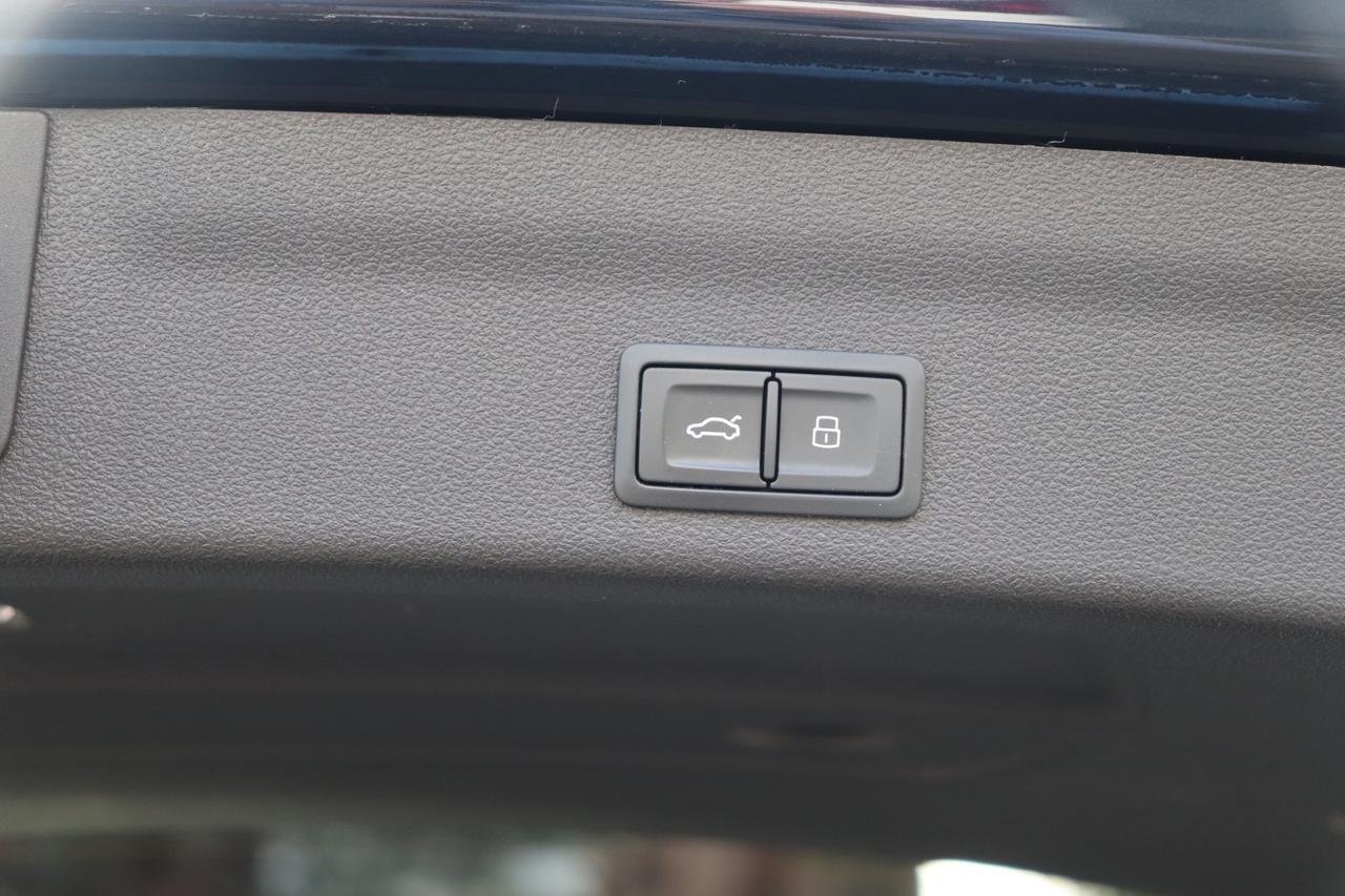 Audi A6 Avant 40 2.0 TDI Quattro S-line ultra S tronic Business Design