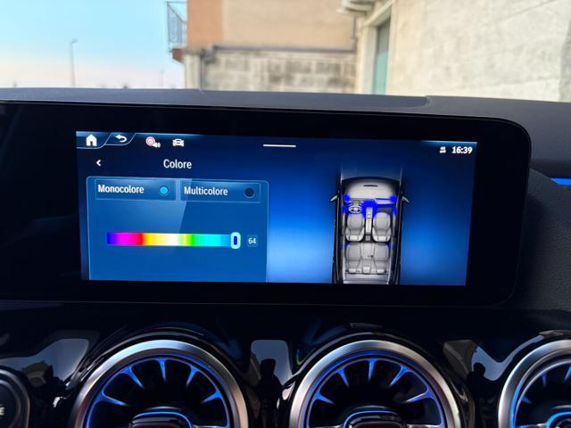 MERCEDES-BENZ GLA 200 d Automatic Premium Amg PACK NIGHT