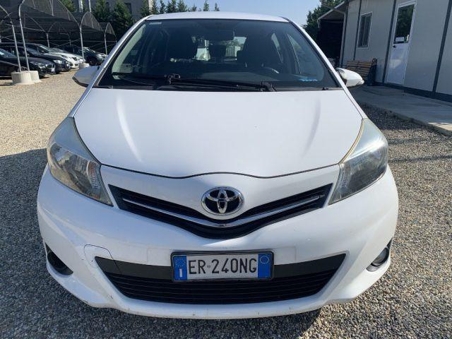 TOYOTA Yaris 1.0 5 porte Lounge