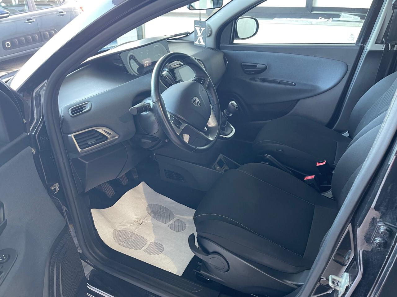 Lancia Ypsilon 1.0 70cv Hybrid Gold NO VINCOLO DI FINANZIAMENTO