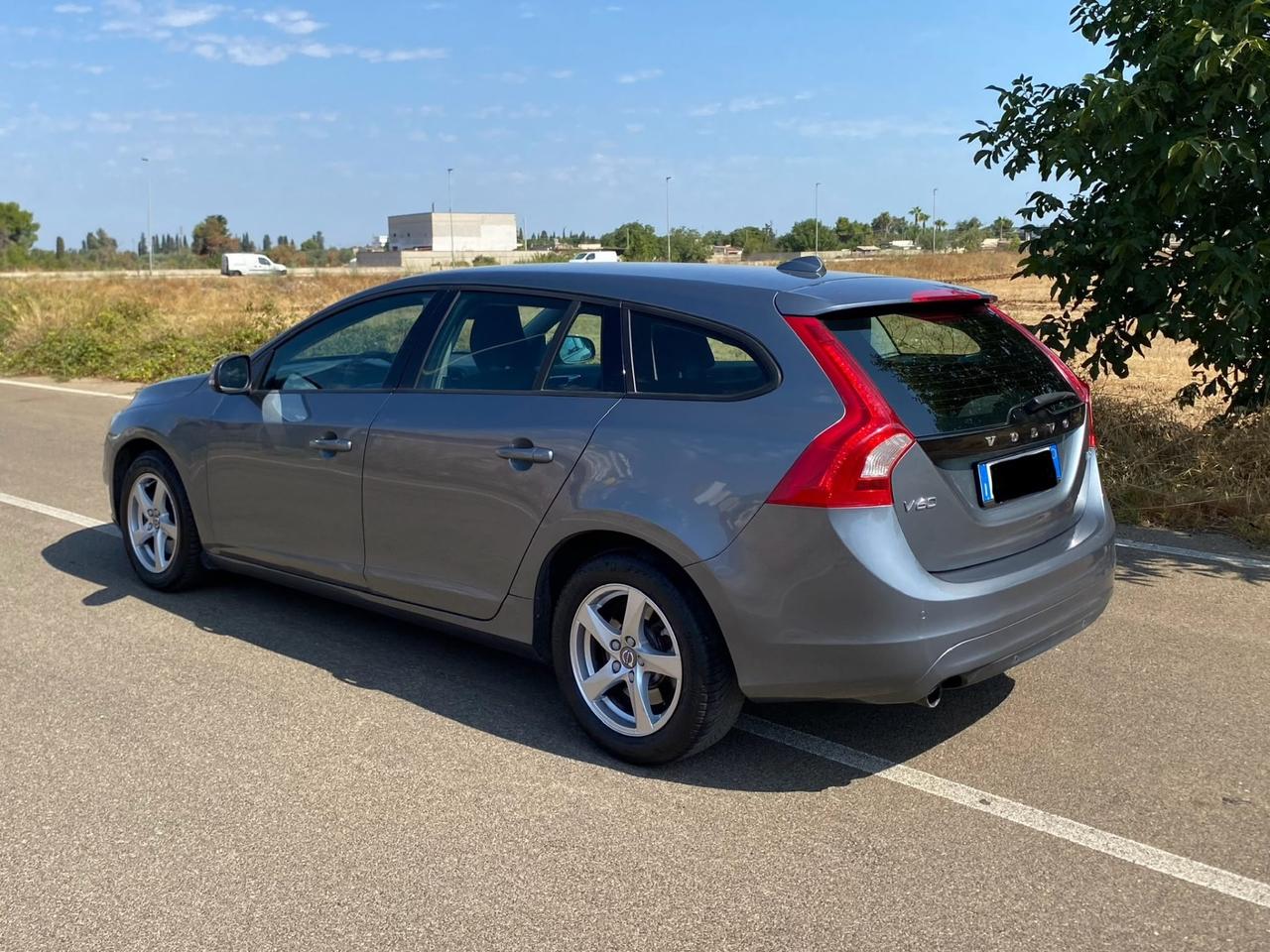 Volvo V60 D2 Geartronic Momentum