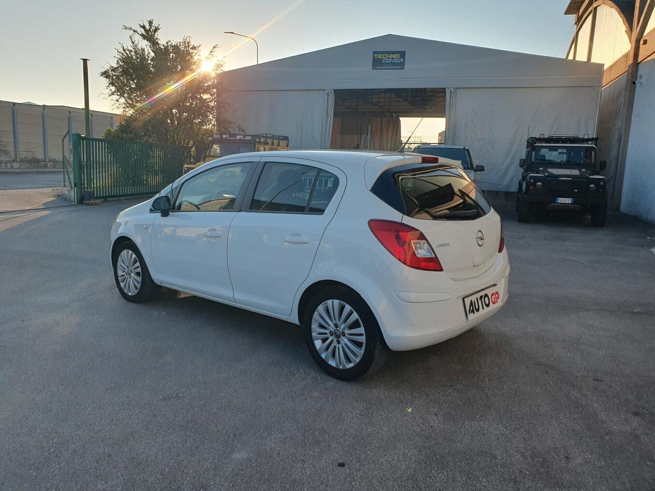 Opel Corsa 1.2 85CV benzina GPL Neopatent 2013