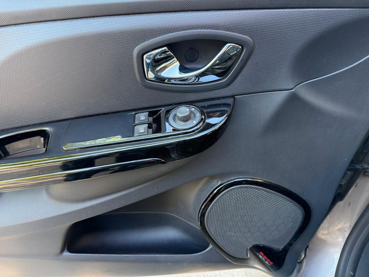 Renault Clio 1.5 dci DIESEL Live 75cv