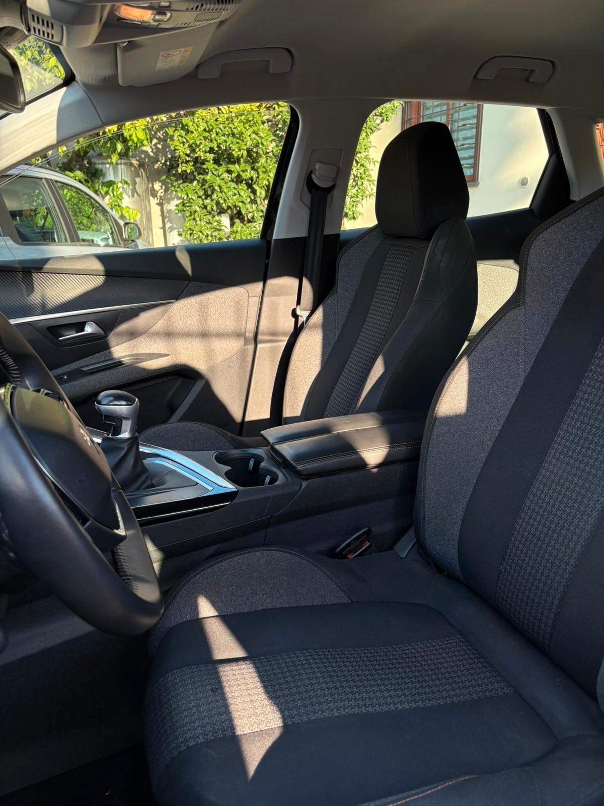 Peugeot 3008 BlueHDi 130 S&S Business