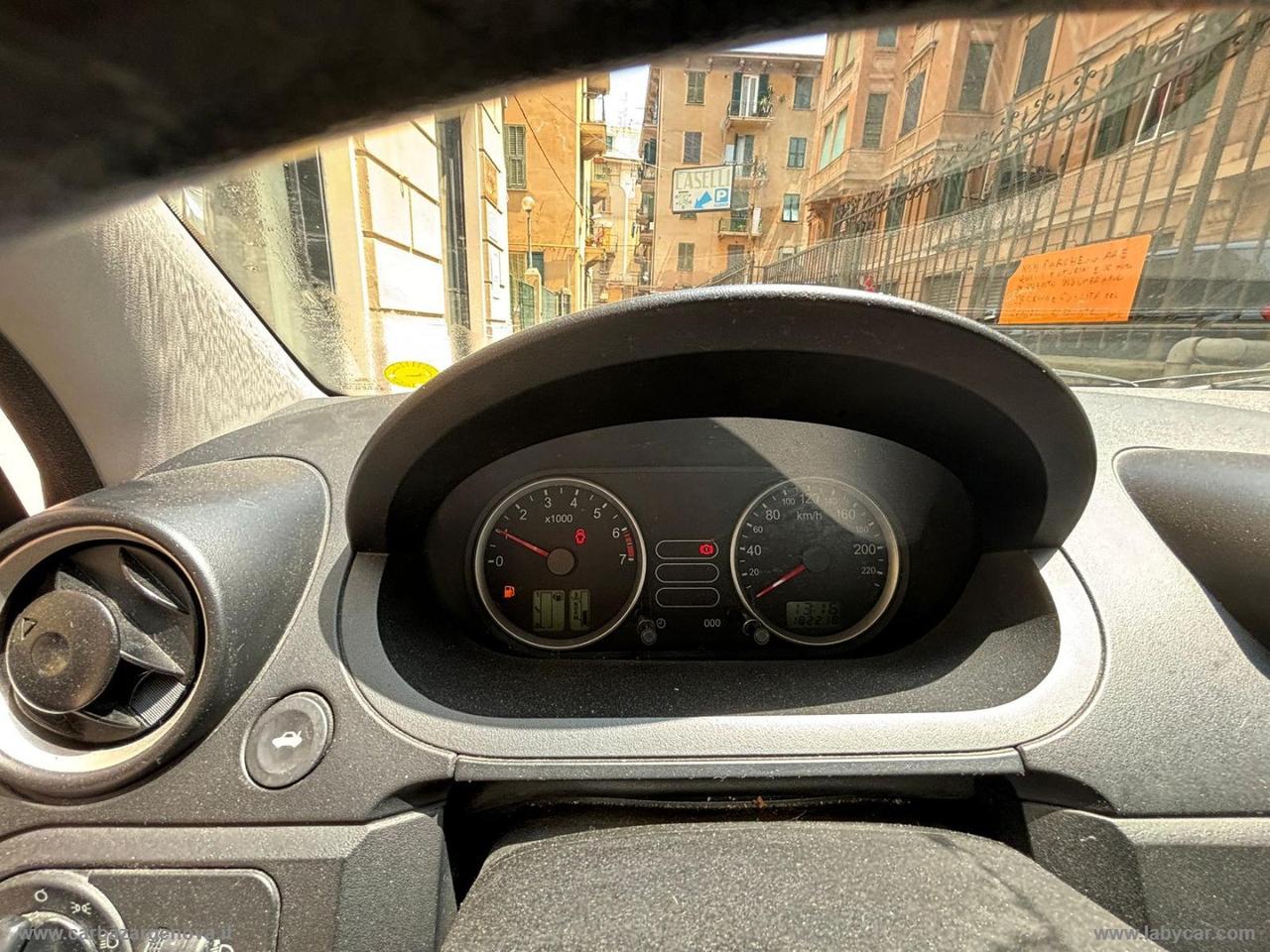 FORD Fiesta 1.2 16V 5p. Ambiente