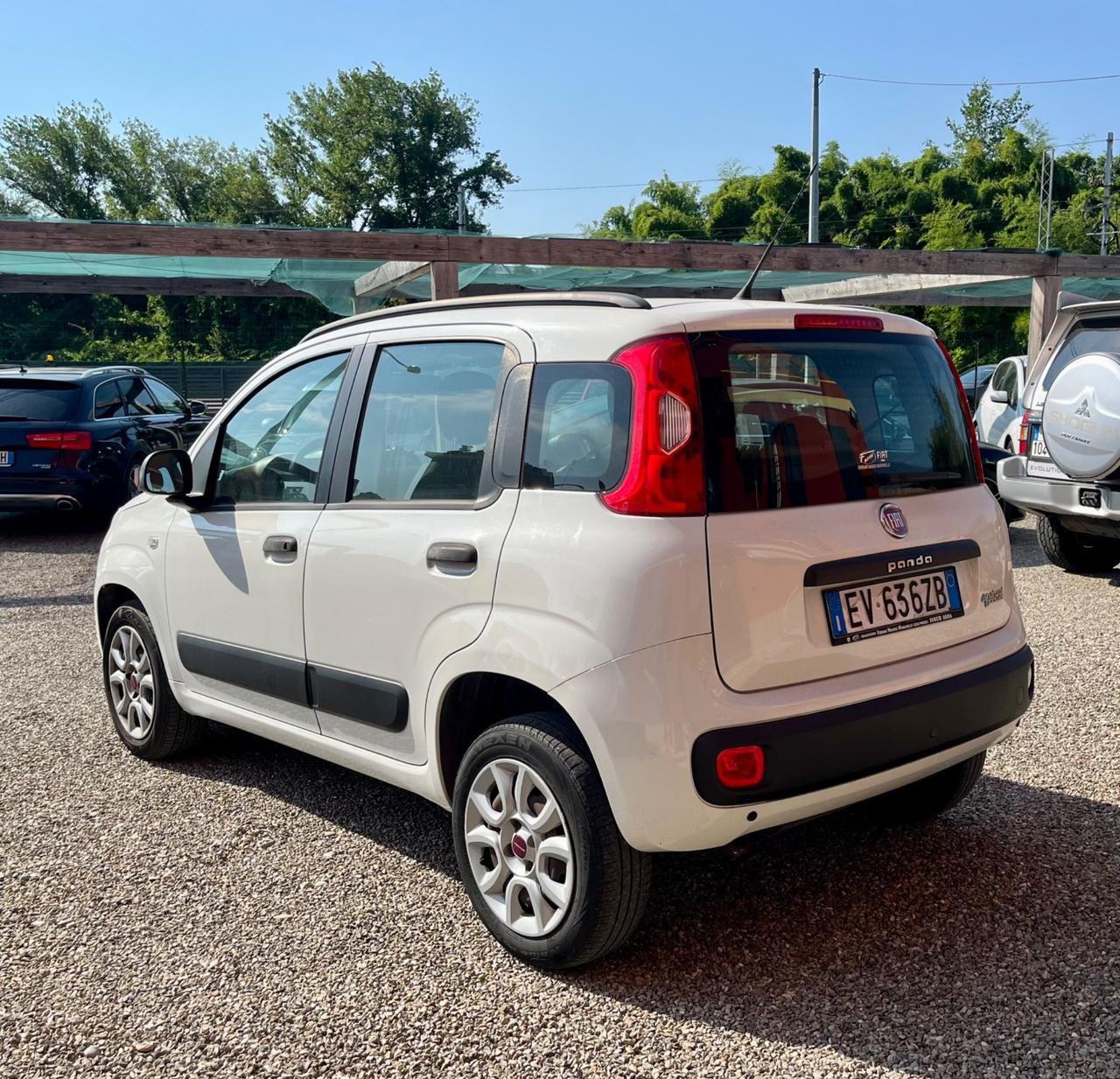 Fiat Panda 0.9cc benzina e metano