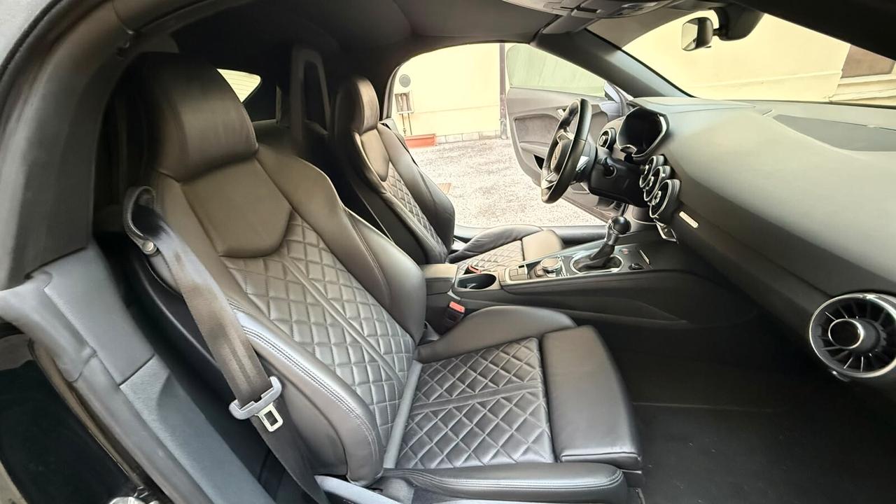 Audi TT Roadster 45 TFSI quattro S tronic