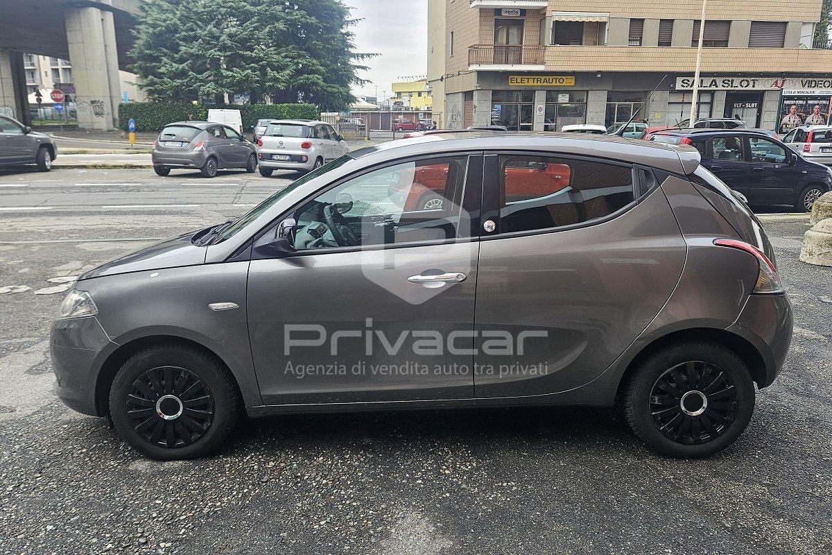LANCIA Ypsilon 1.2 69 CV 5 porte GPL Ecochic Gold