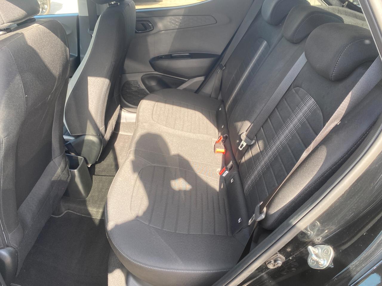 Hyundai i10 1.0 2021 SUPER ACCESSORIATA