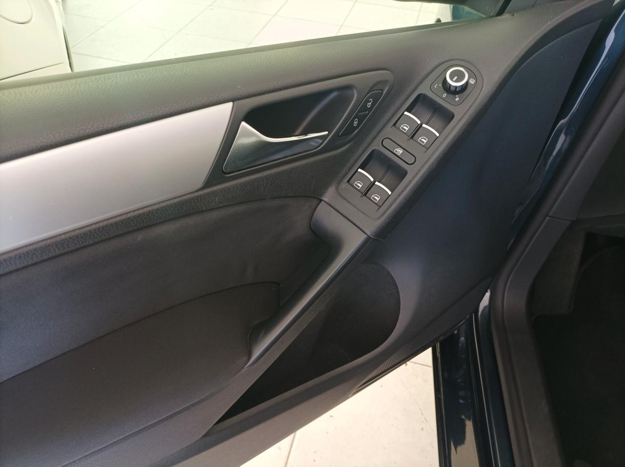 Volkswagen Golf 1.6 TDI DPF 5p. Highline