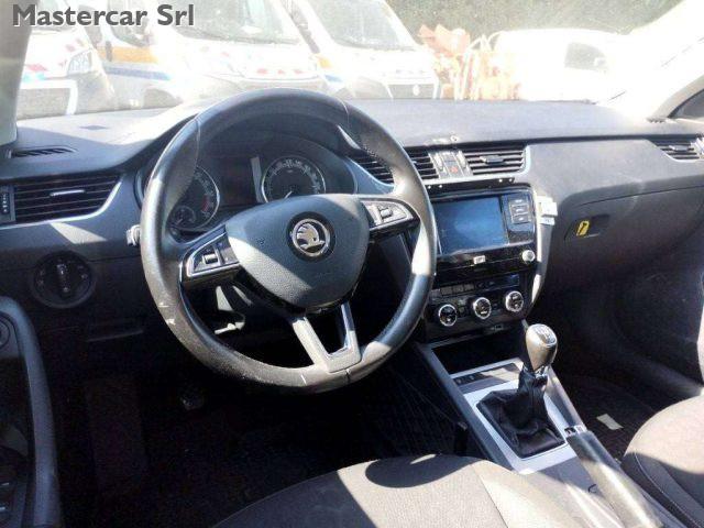 SKODA Octavia Wagon 2.0 tdi Executive 150cv - FZ312RJ