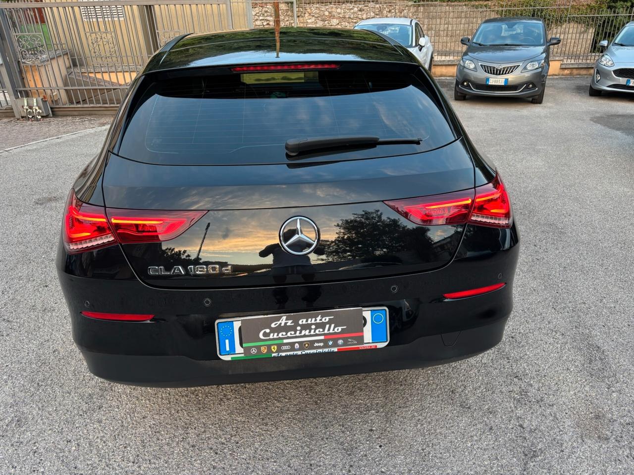 Mercedes-benz CLA 180 d Automatic Shooting Brake Sport FULL MATRIX- MULTIBREAM- MY 23