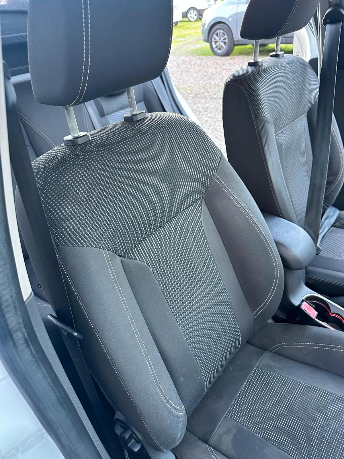 Ford Fiesta 1.5 TDCi 75CV 5 porte Titanium