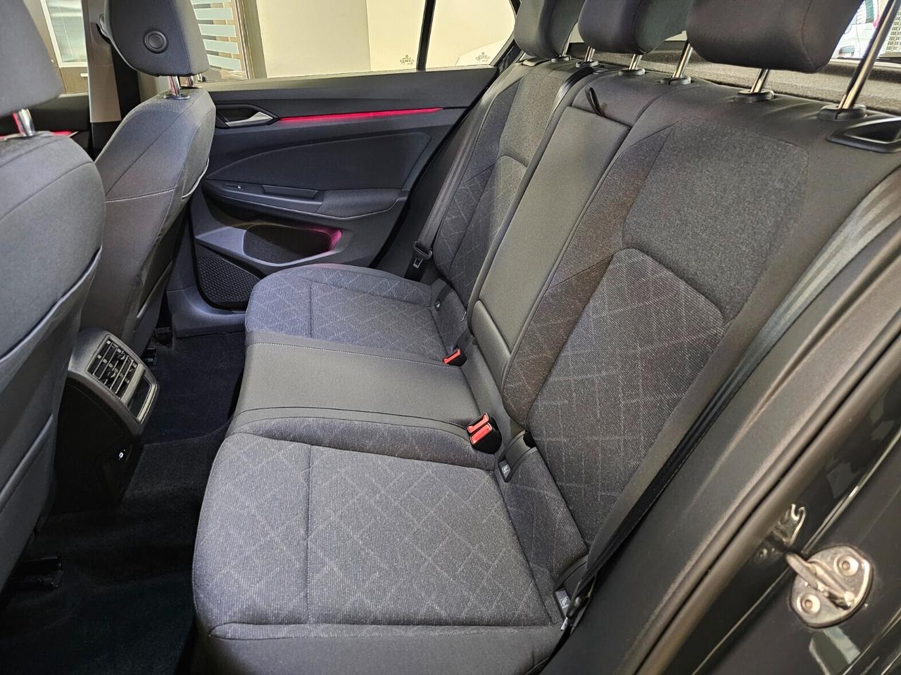 Volkswagen Golf 1.0 eTSI EVO DSG Life