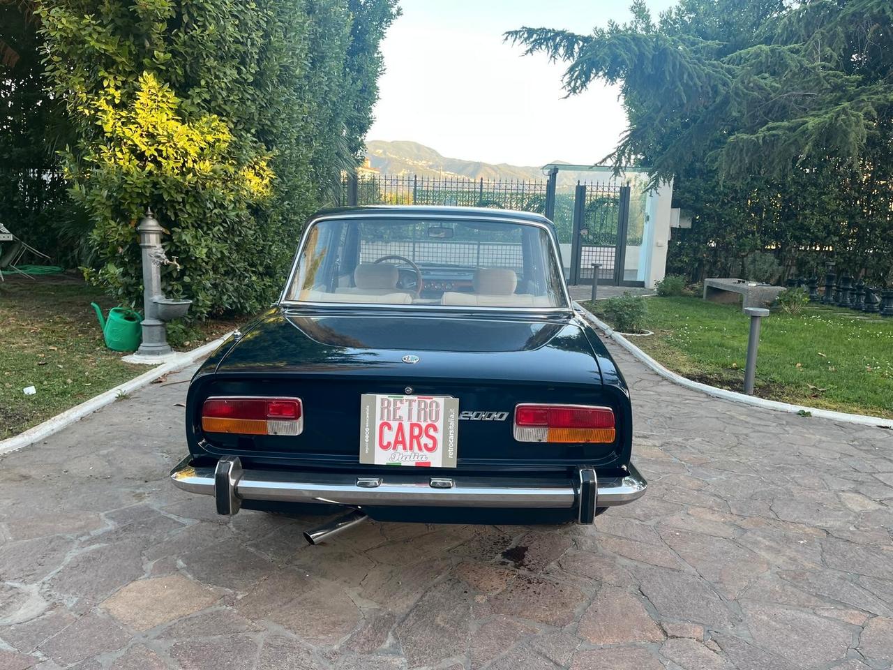 Alfa Romeo 2000 berlina