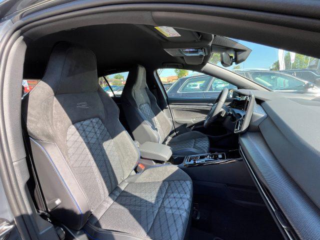 VOLKSWAGEN Golf 2.0 TDI 150 CV DSG SCR R-Line 30 YEARS