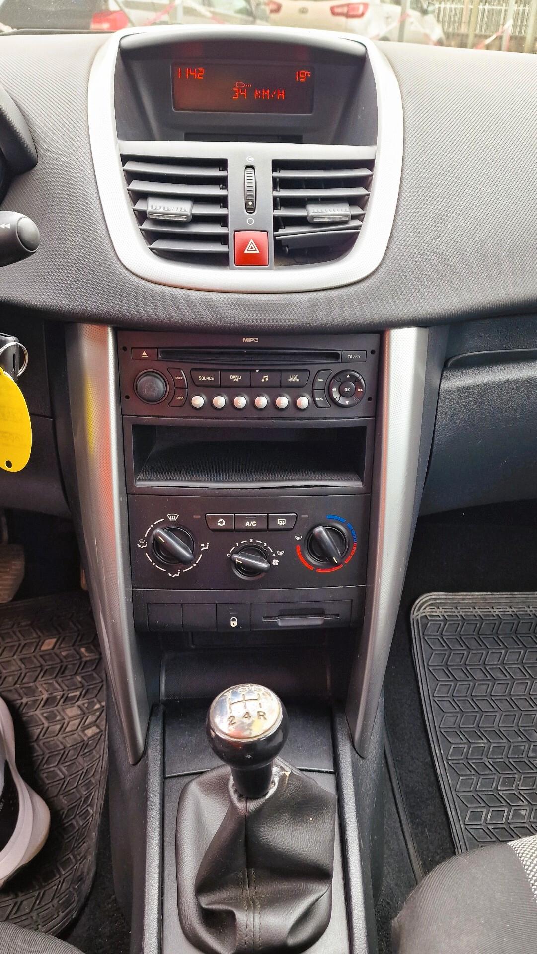 Peugeot 207 1.6 HDi 90CV 5p. XS