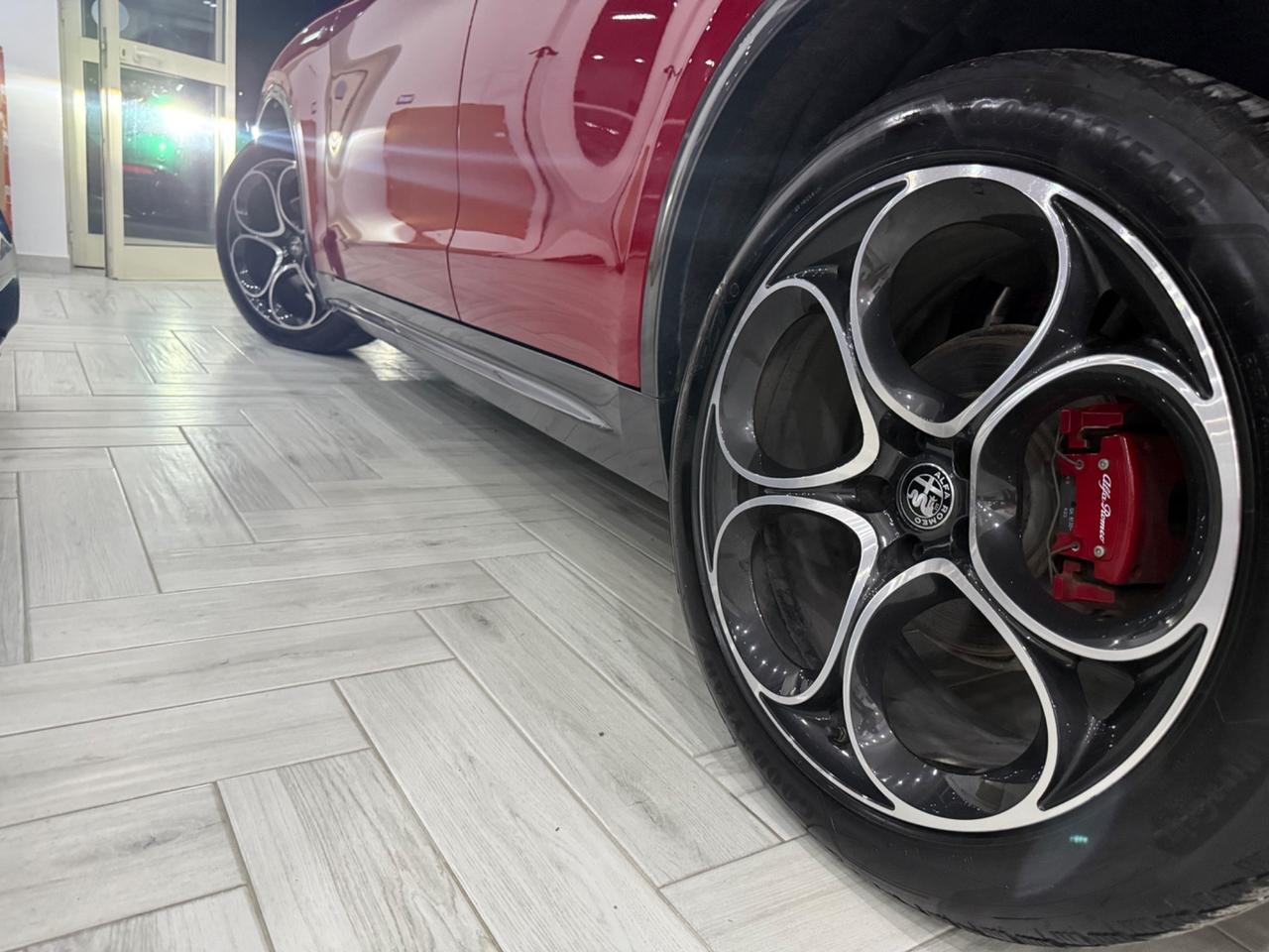 Alfa Romeo NEW Stelvio 210CV AT8 Q4 Ti+R20/TETTO TOP2024