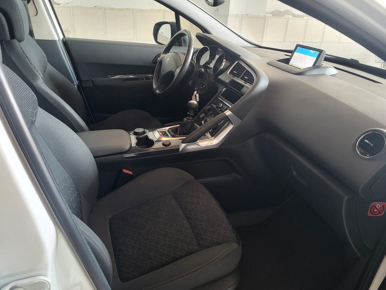 Peugeot 3008 BlueHDi 120 S&S Business