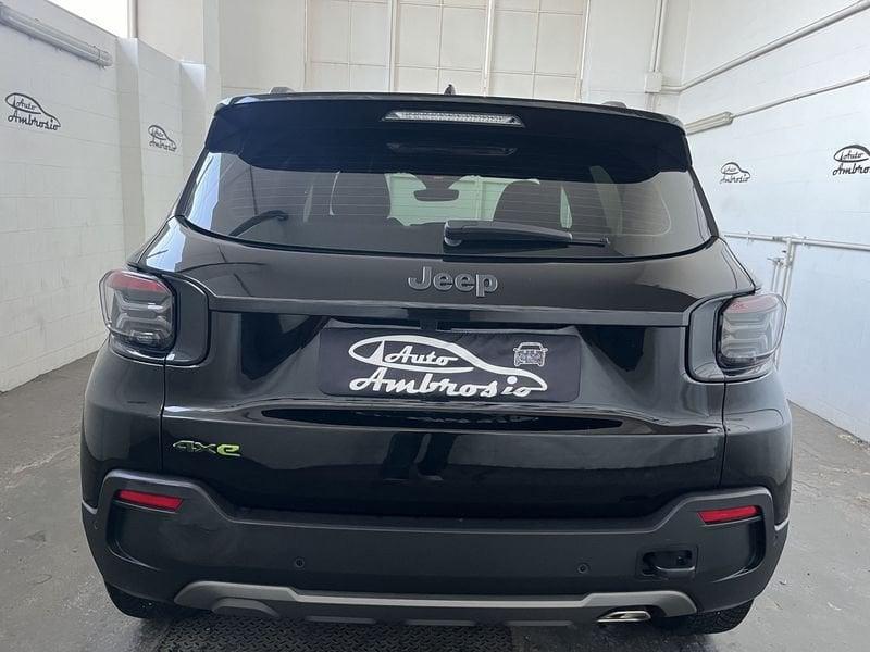 Jeep Avenger 4xe Hybrid 1.2 MHEV 4xe Upland tua da 279,00 al mese