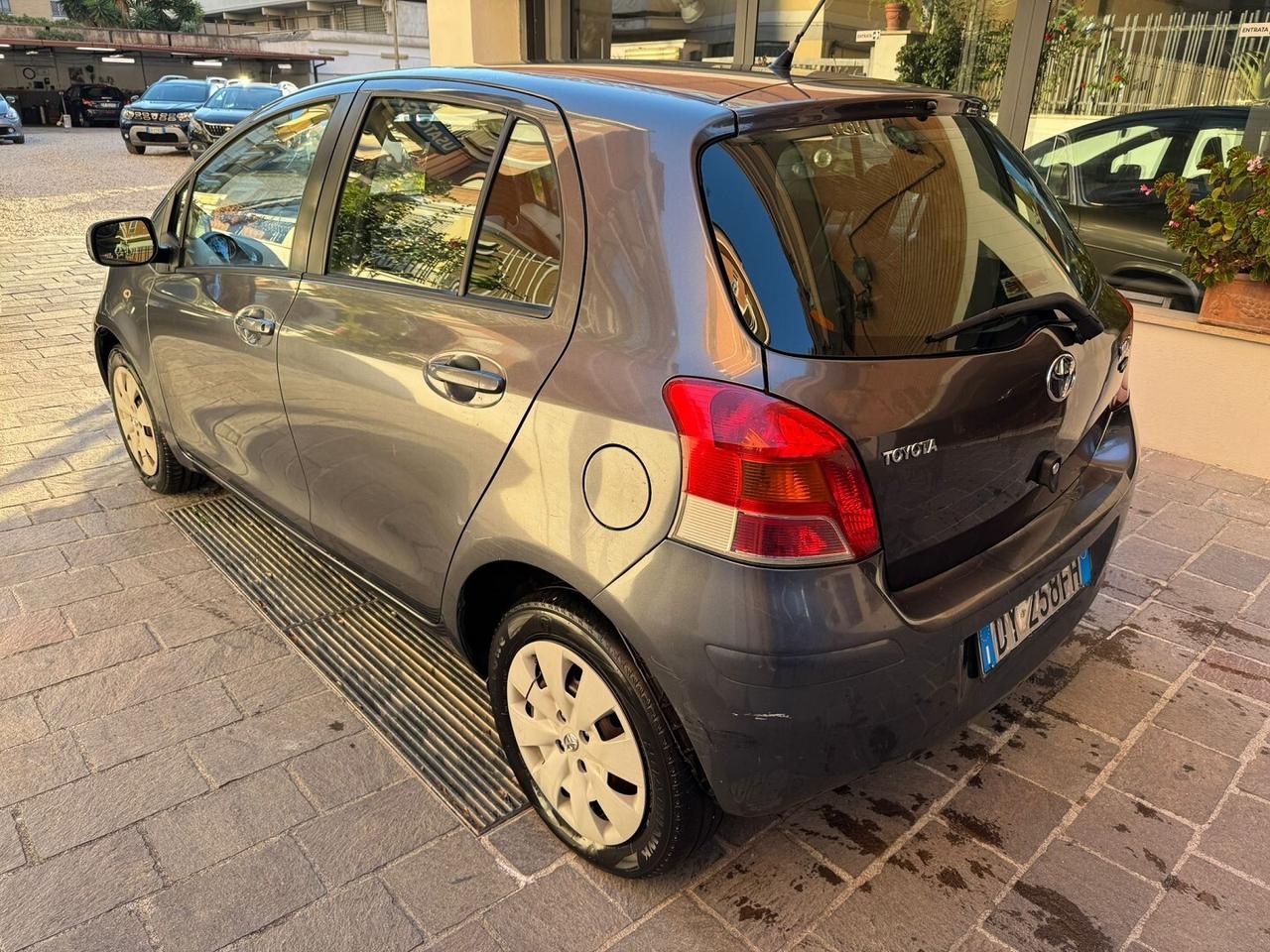 TOYOTA Yaris 1.3 5 porte Sol UNICO PROPRIETARIO