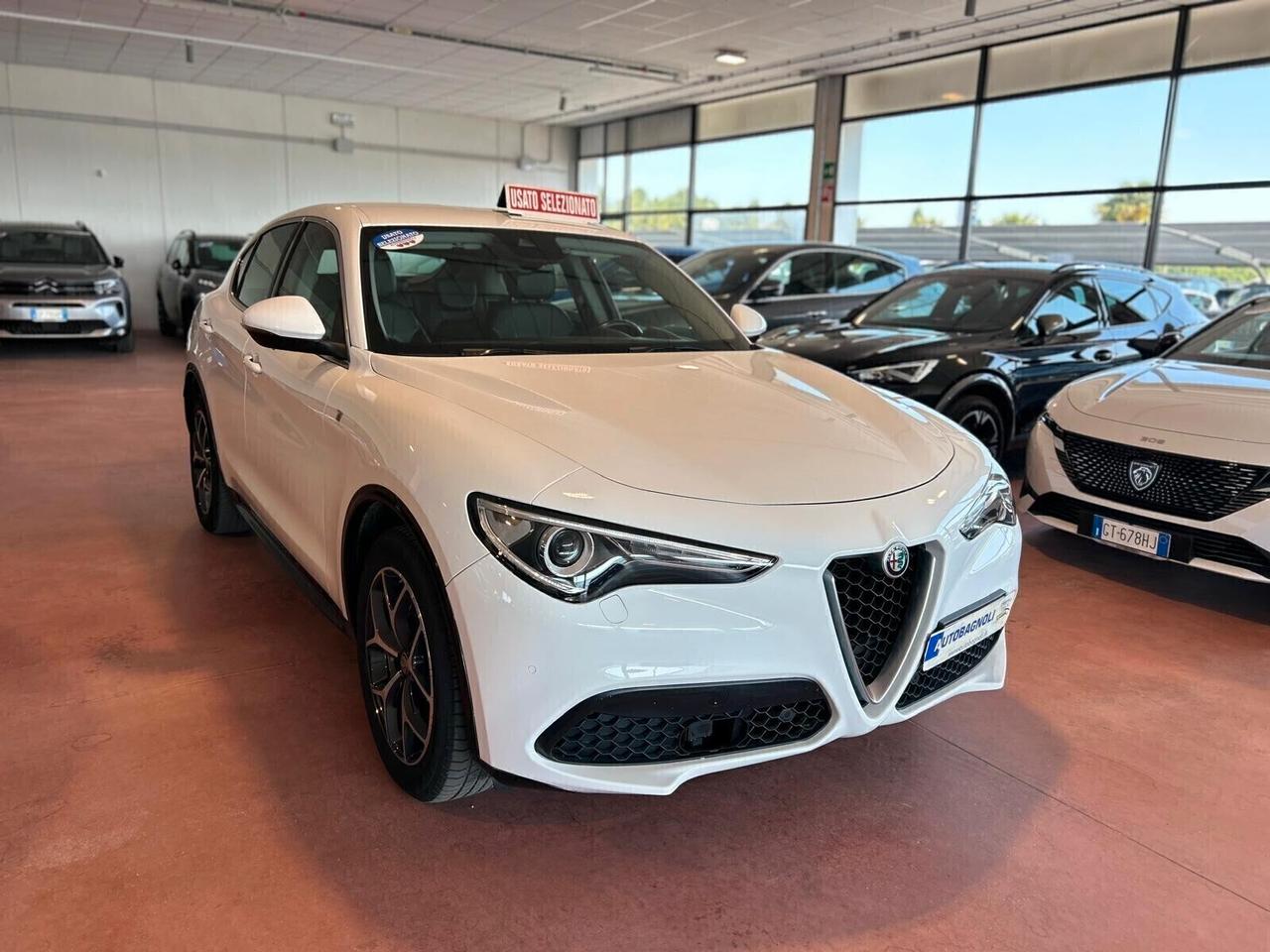 Alfa Romeo Stelvio Ti 2.2 Turbodiesel AT8 Q4 SPOTICAR